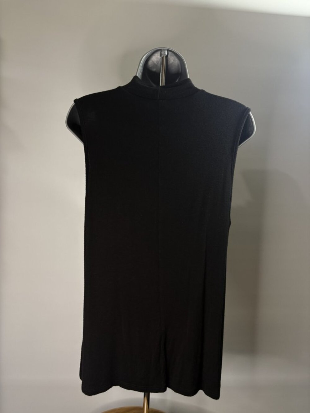 Jennifer Lopez Black Sleeveless Keyhole Neckline Choker Cut Top Tunic Collar (M) - Picture 5 of 16